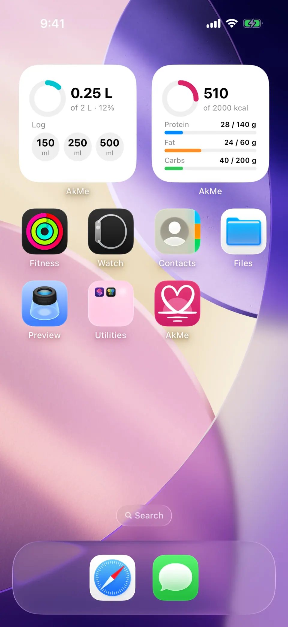 AkMe widgets on the iPhone Home Screen: water, calories and macros.